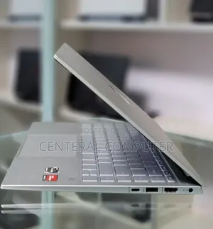 New Laptop HP Pavilion Dv5 SE 8GB AMD Ryzen 5 SSD 512GB