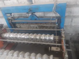 የሚሸጥ የቆርቆሮ ማሽን( Roll Forming Machine )