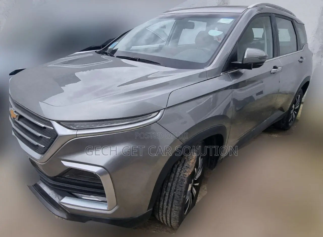 Chevrolet Captiva 2021 Silver