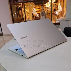 Photo - New Laptop Samsung Galaxy Book 2 8GB Intel Core I5 SSD 256GB