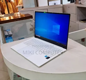 New Laptop Samsung Galaxy Book 2 8GB Intel Core I5 SSD 256GB