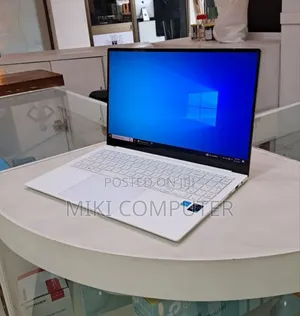 New Laptop Samsung Galaxy Book 2 8GB Intel Core I5 SSD 256GB