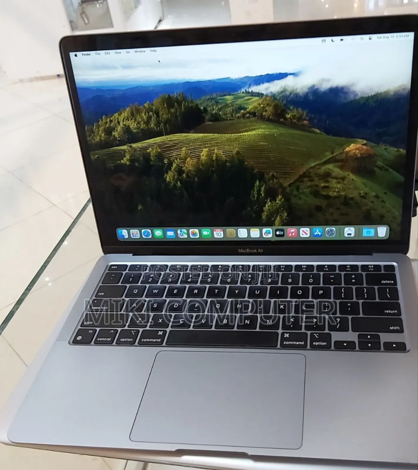 New Laptop Apple MacBook Air 2020 M1 8GB Intel SSD 256GB