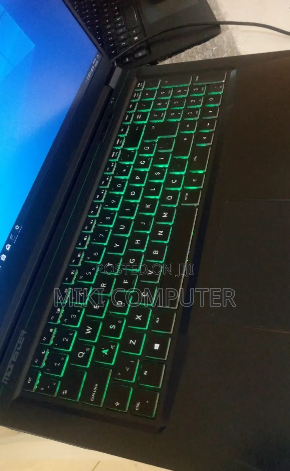 New Laptop Monster 16GB Intel Core I7 SSD 512GB