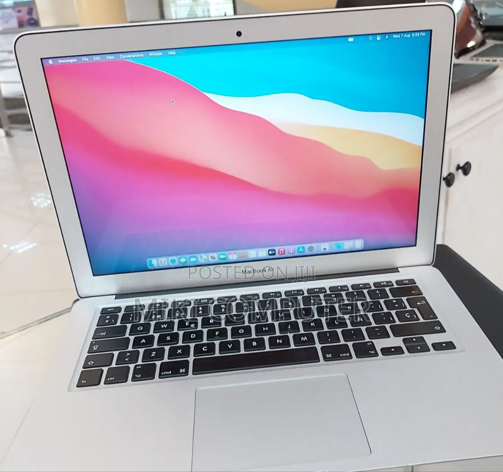 New Laptop Apple MacBook Air 2015 4GB Intel Core I5 SSD 128GB