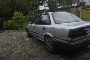 Toyota Corolla 1990 Gray
