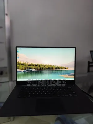 New Laptop Dell XPS 15 4GB Intel Core I7 SSD 512GB