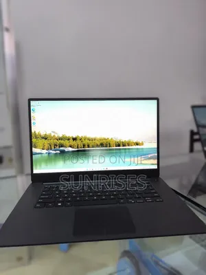 New Laptop Dell XPS 15 4GB Intel Core I7 SSD 512GB