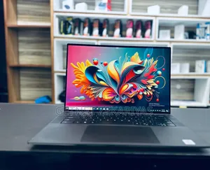 New Laptop Dell Precision 15 5520 32GB Intel Core I7 SSD 512GB