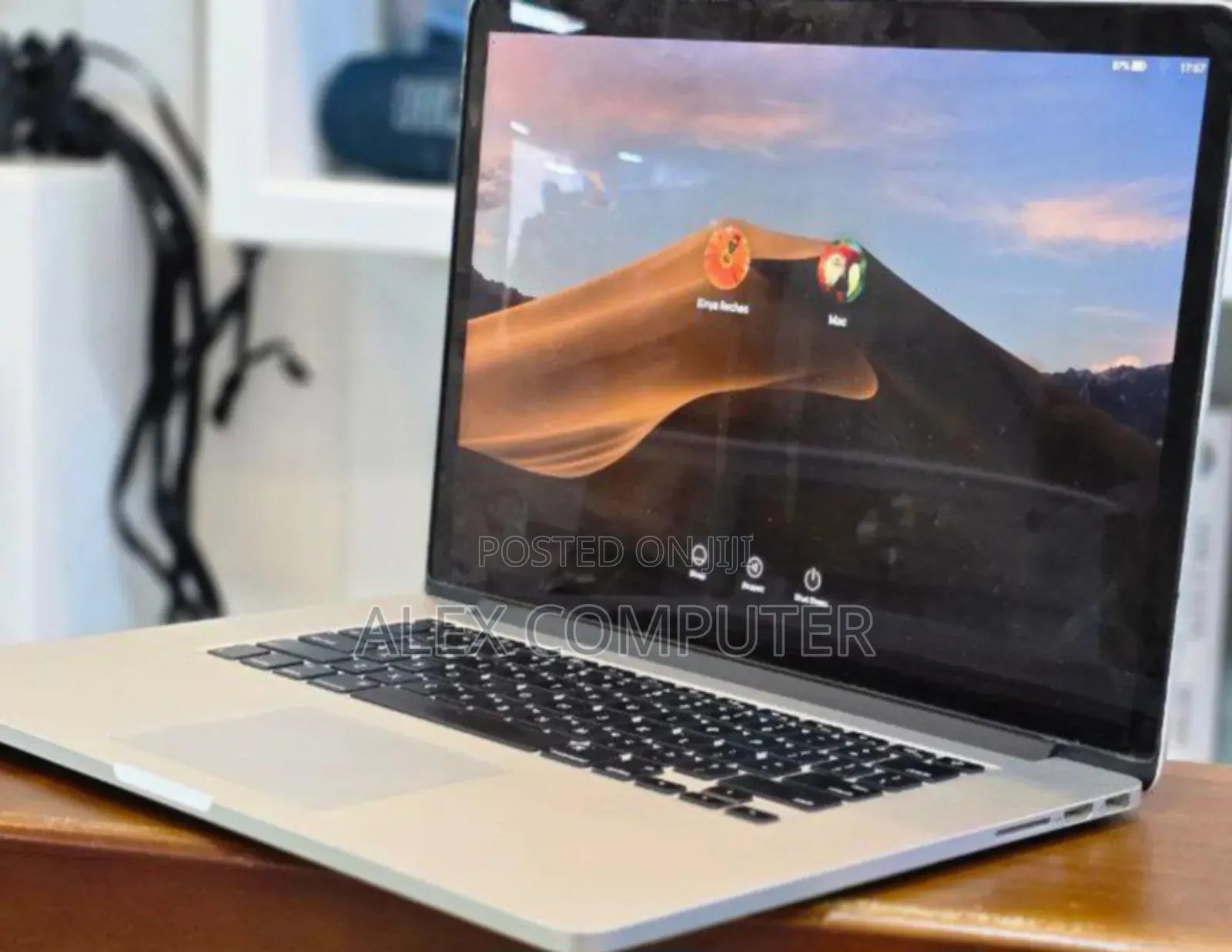 New Laptop Apple MacBook Pro 2015 16GB Intel Core I7 SSD 512GB