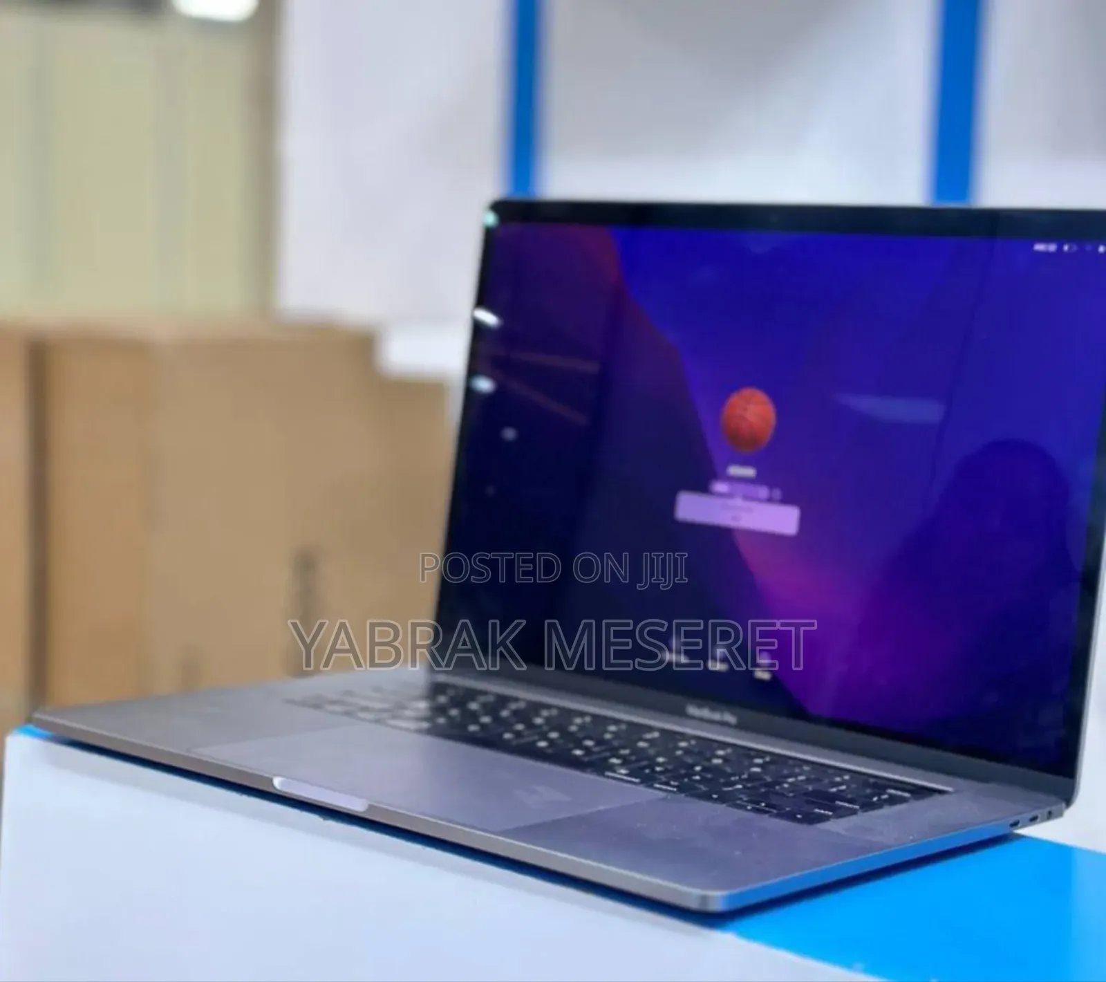 New Laptop Apple MacBook Pro 2017 16GB Intel Core I7 SSD 512GB