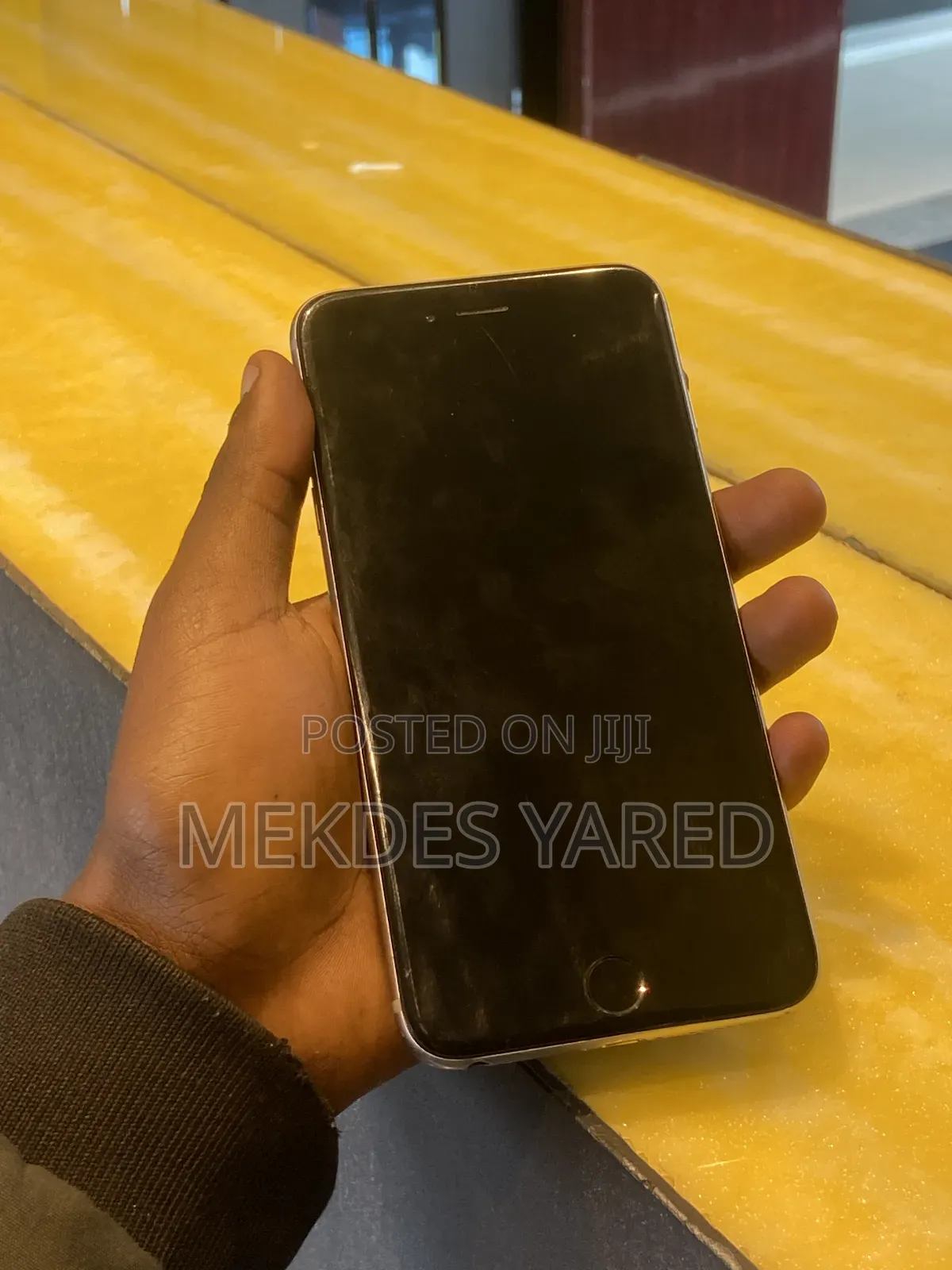 New Apple iPhone 6s Plus 64 GB Silver