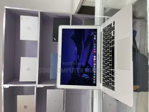 New Laptop Apple MacBook Air 2014 8GB Intel Core I7 SSD 256GB