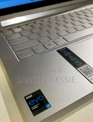 New Laptop Lenovo Yoga 9i 16GB Intel Core I7 SSD 512GB