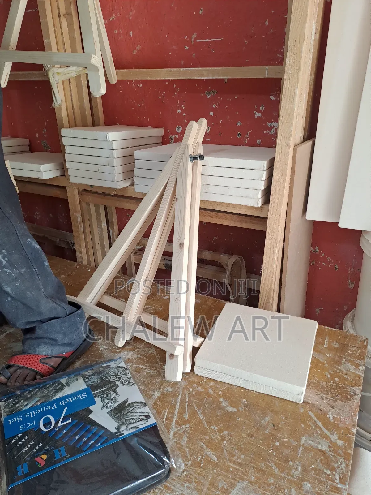 Mini Large Easel የስእል ማስቀመጫና መስሪያ