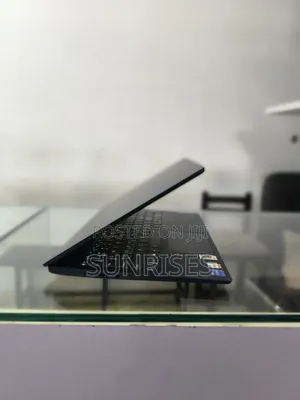 Photo - New Laptop Lenovo Ideapad 3 12GB Intel Core I7 SSD 512GB