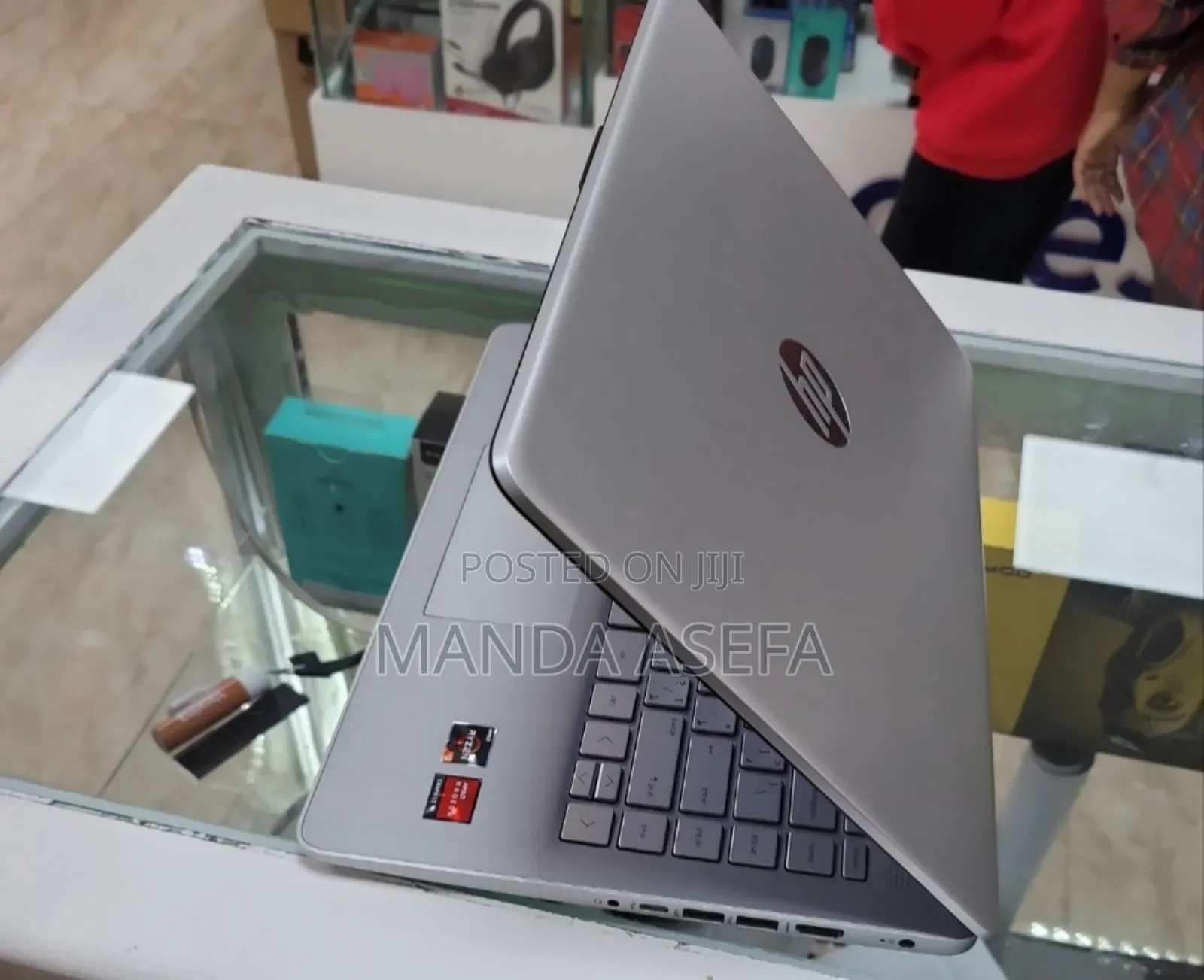 New Laptop HP Stream Notebook 8GB AMD Ryzen 3 SSD 256GB
