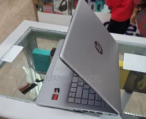 New Laptop HP Stream Notebook 8GB AMD Ryzen 3 SSD 256GB
