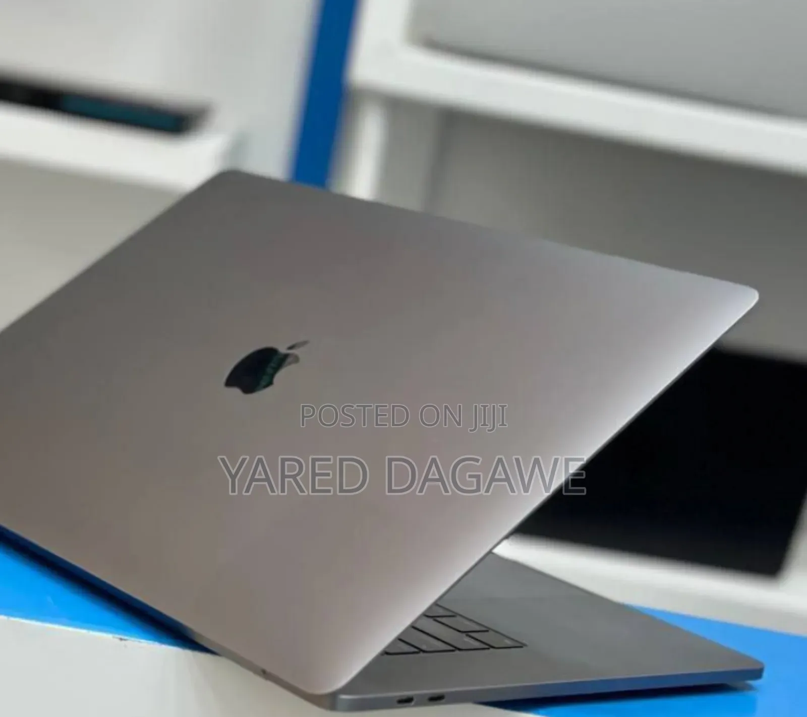 New Laptop Apple MacBook Pro 2017 16GB Intel Core I7 SSD 512GB