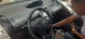 Toyota Yaris 2010 Burgundy