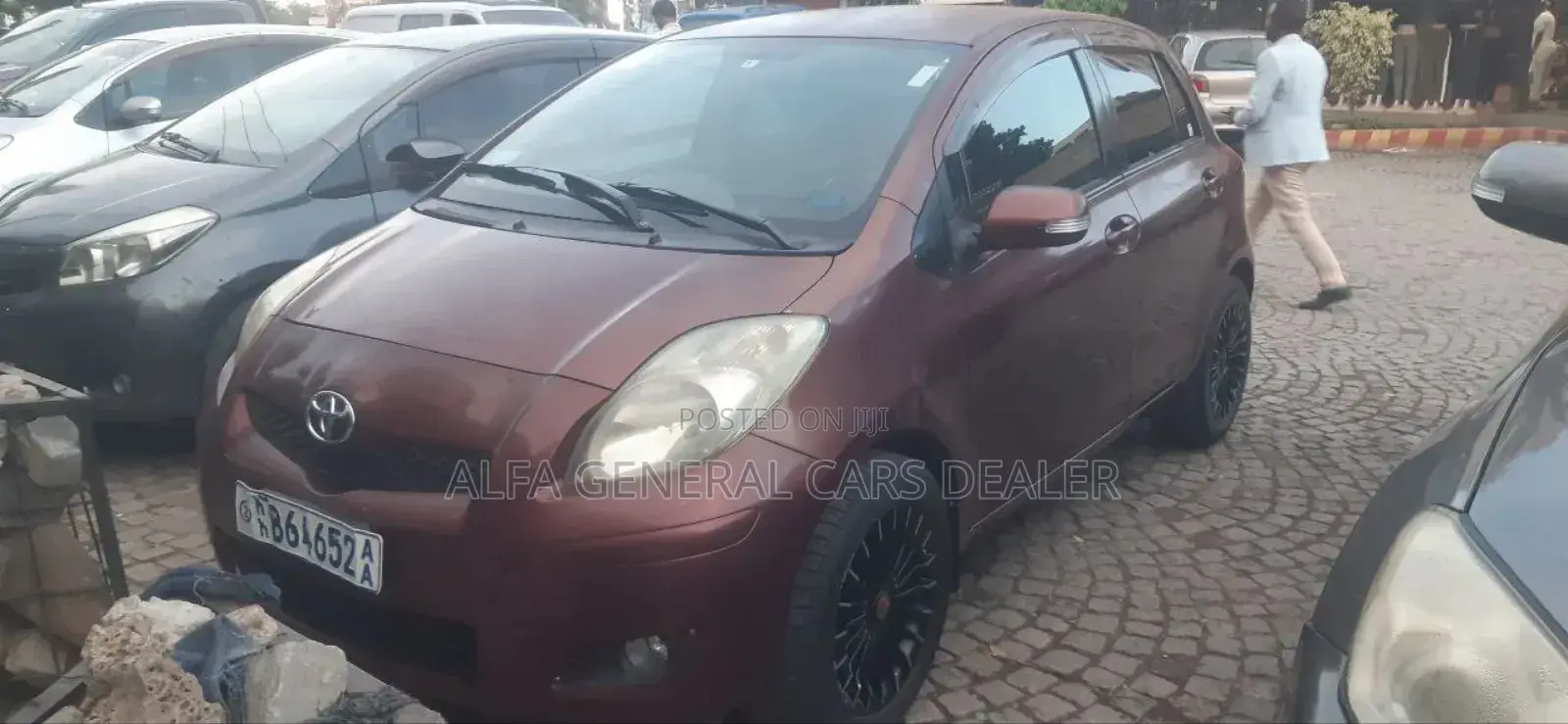 Toyota Yaris 2010 Burgundy