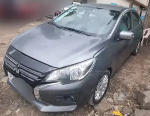 Mitsubishi Attrage 2021 Gray