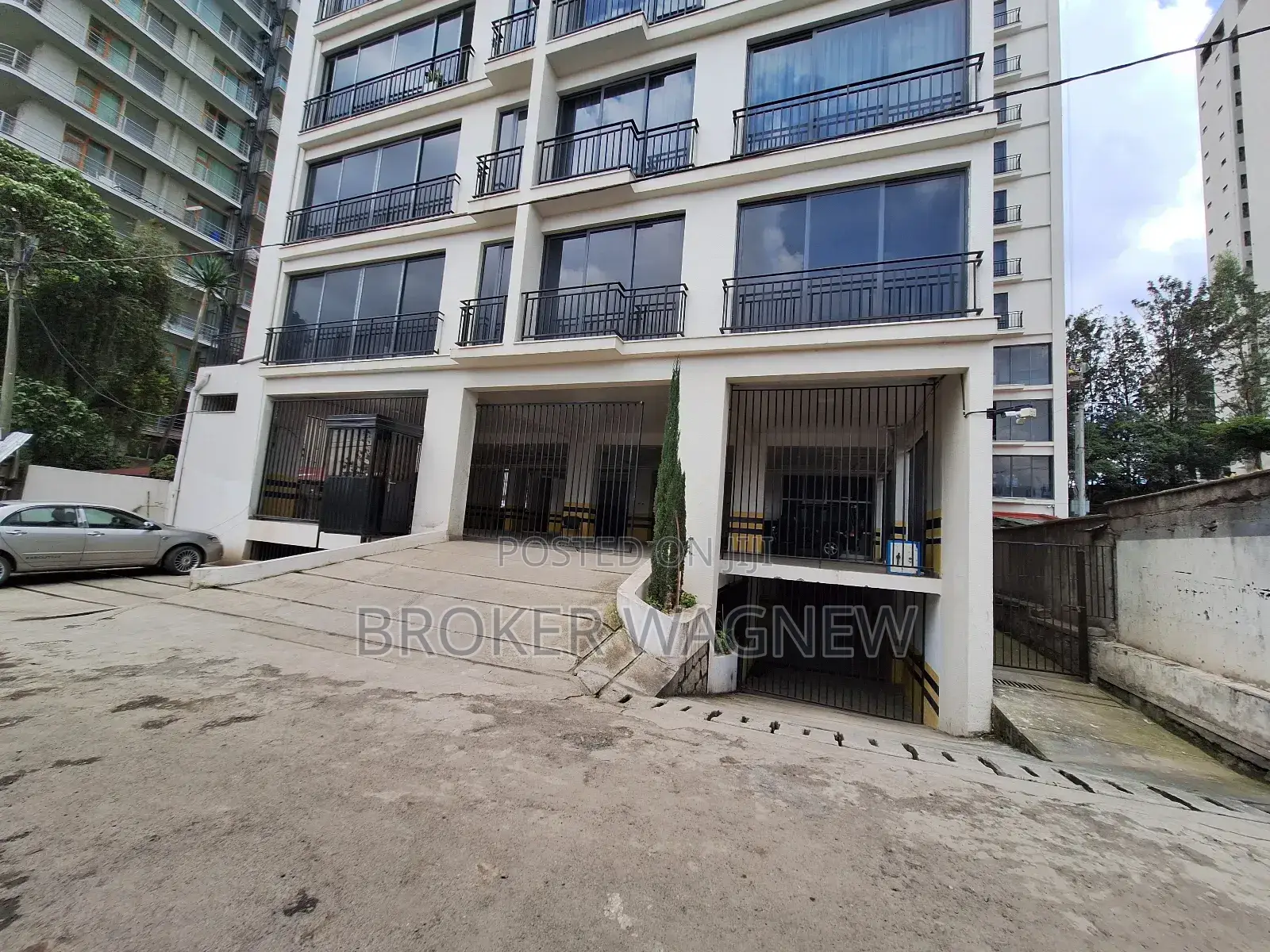 3bdrm Apartment in Kirkos for rent