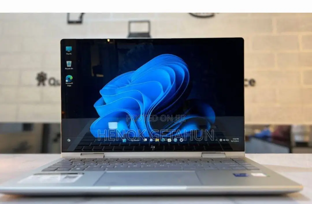 New Laptop HP Envy X360 8GB Intel Core I5 SSD 512GB