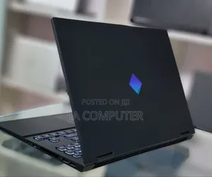 New Laptop HP Omen 15 16GB AMD Ryzen 7 SSD 512GB