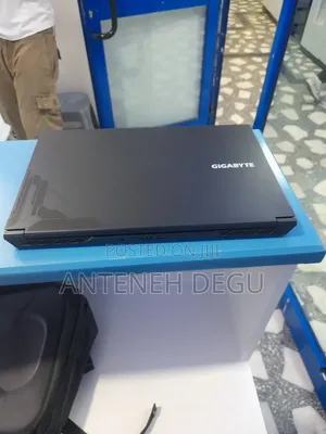 New Laptop Gigabyte 16GB Intel Core I7 SSD 1T