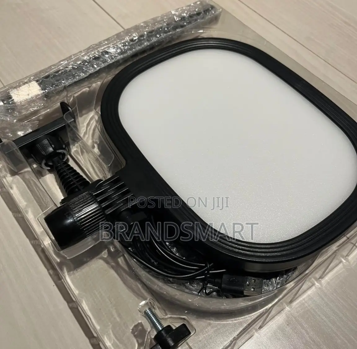 5 Color Mode ያለው 12 Watt Ring Light (ለስልክም ለታብሌትም የሚሆን )