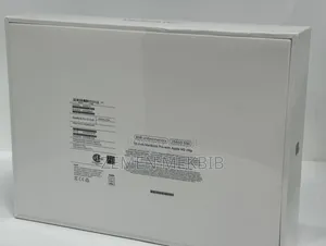 New Laptop Apple MacBook Pro 2023 M2 8GB Intel Core I7 SSD 256GB