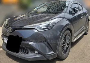Photo - Toyota C-HR 2017 Gray