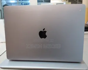 Photo - New Laptop Apple MacBook Air 2020 M1 8GB Apple M1 Pro SSD 256GB