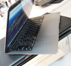 New Laptop Apple MacBook Air 2020 M1 8GB Apple M1 Pro SSD 256GB