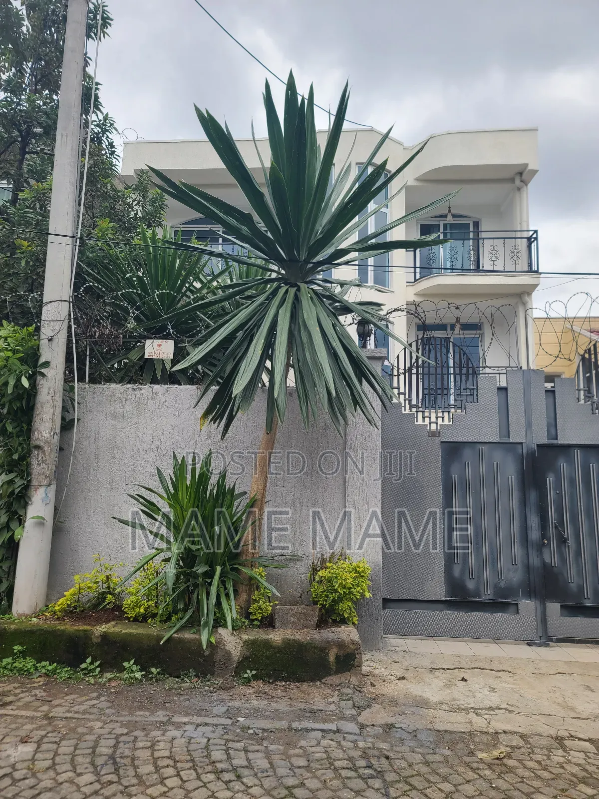 10bdrm House in Addis Abeba, Bole for rent