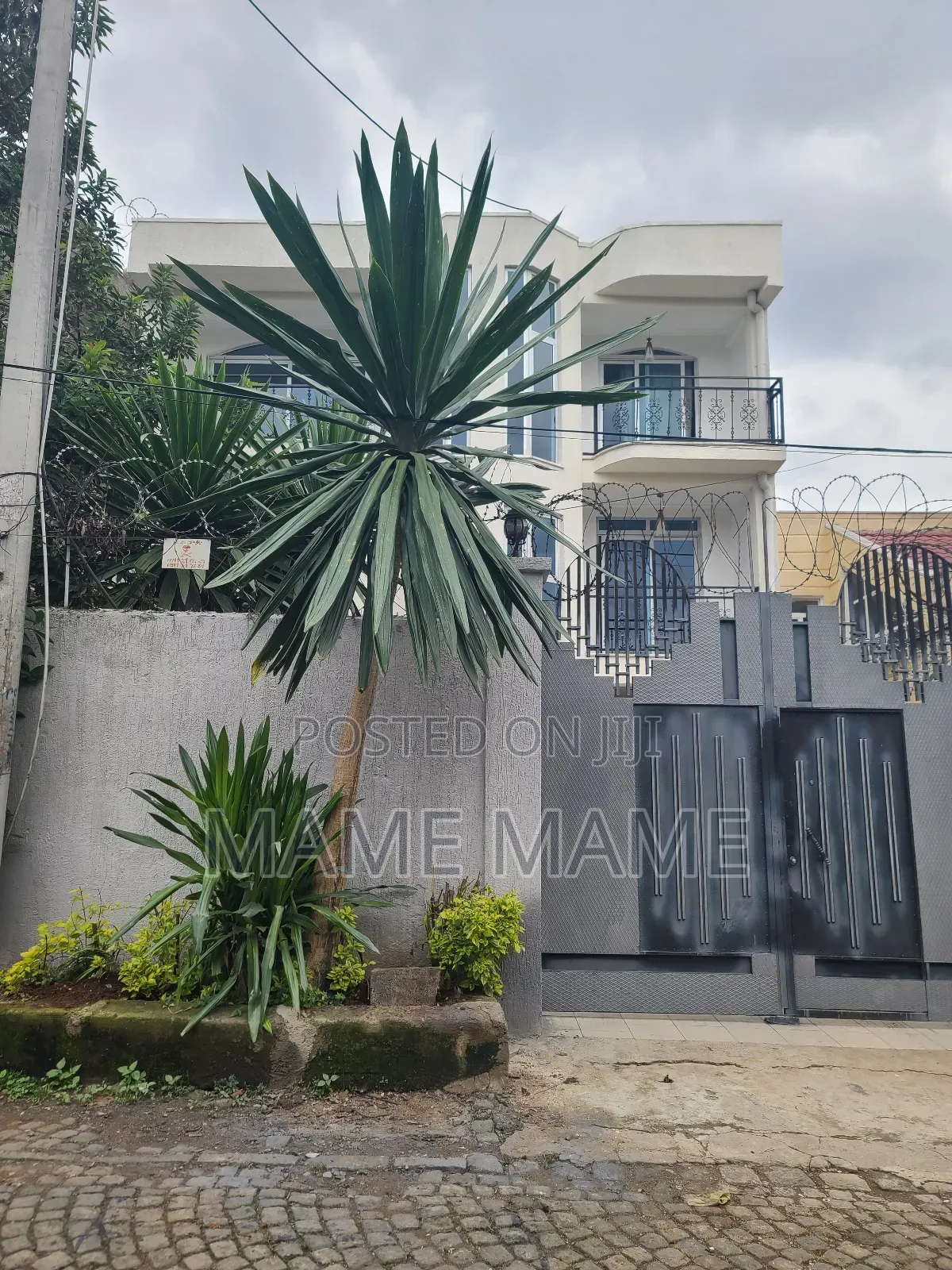 10bdrm House in Addis Abeba, Bole for rent