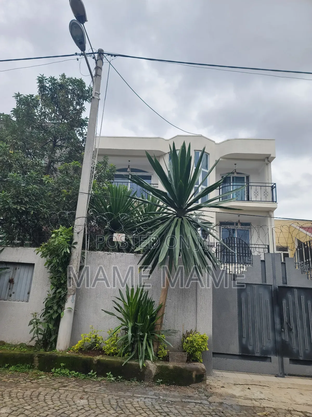 10bdrm House in Addis Abeba, Bole for rent