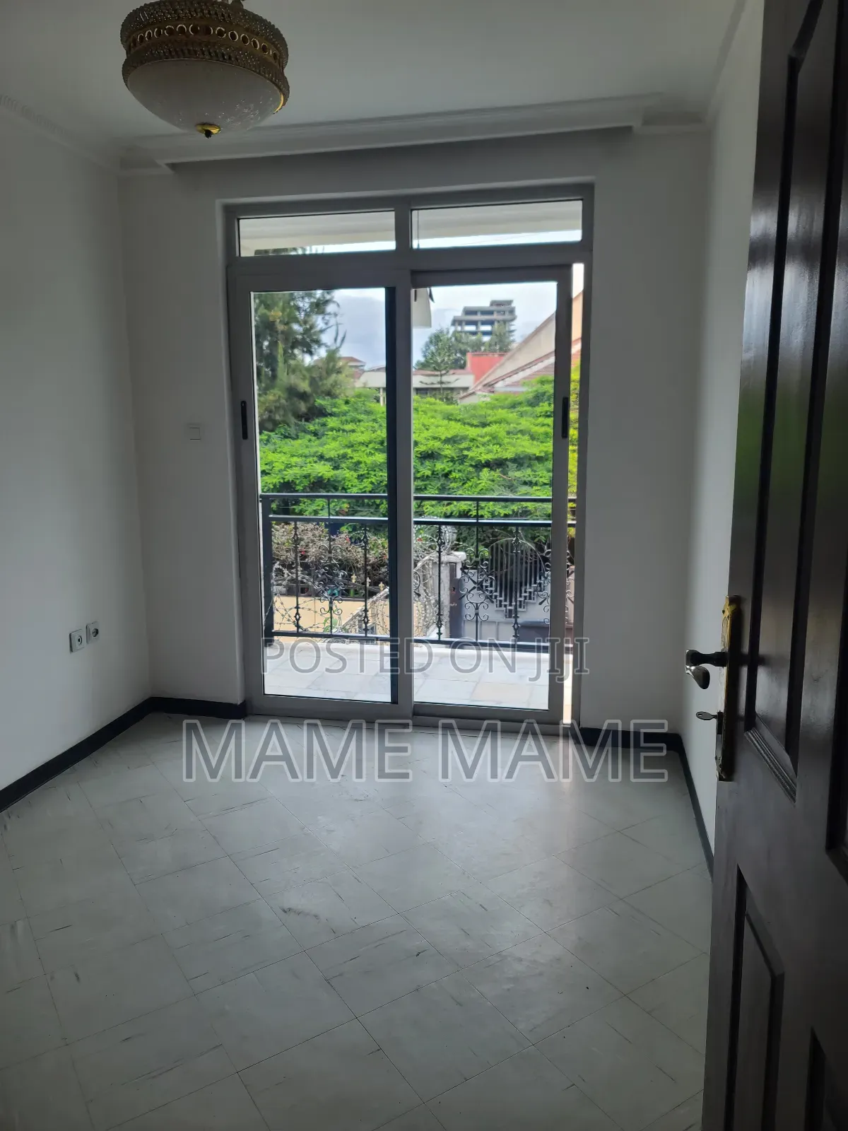 10bdrm House in Addis Abeba, Bole for rent