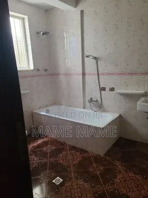 10bdrm House in Addis Abeba, Bole for rent
