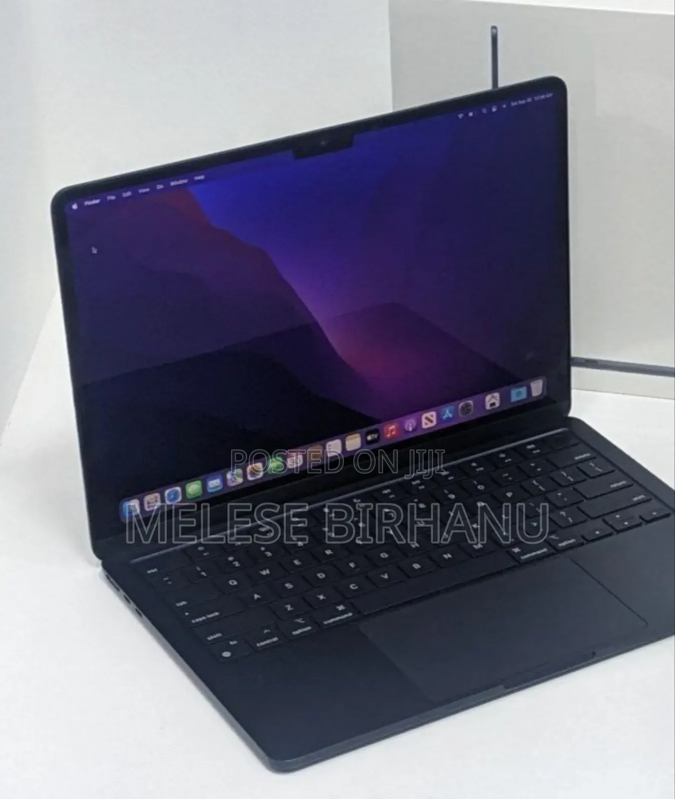 New Laptop Apple MacBook Pro 2023 M2 16GB Apple M2 Ultra SSD 256GB