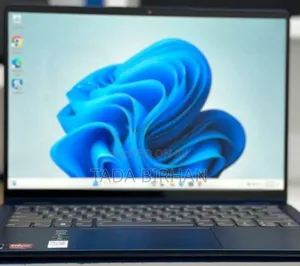 Photo - New Laptop Lenovo Ideapad 3 16GB Intel Core I7 SSD 16 GB