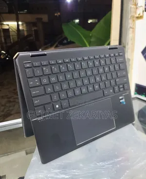 New Laptop HP Spectre 16GB Intel Core I7 SSD 1T