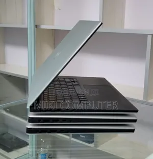 New Laptop Dell Precision 15 3520 32GB Intel Core I7 SSD 512GB