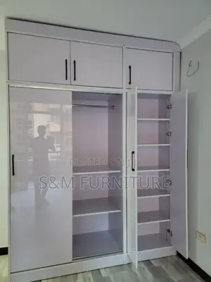 Laminated Wardrobes With Uv Doors Priced Per Square Meter
