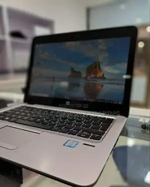 Photo - New Laptop HP EliteBook 820 G3 8GB Intel Core I5 SSD 256GB