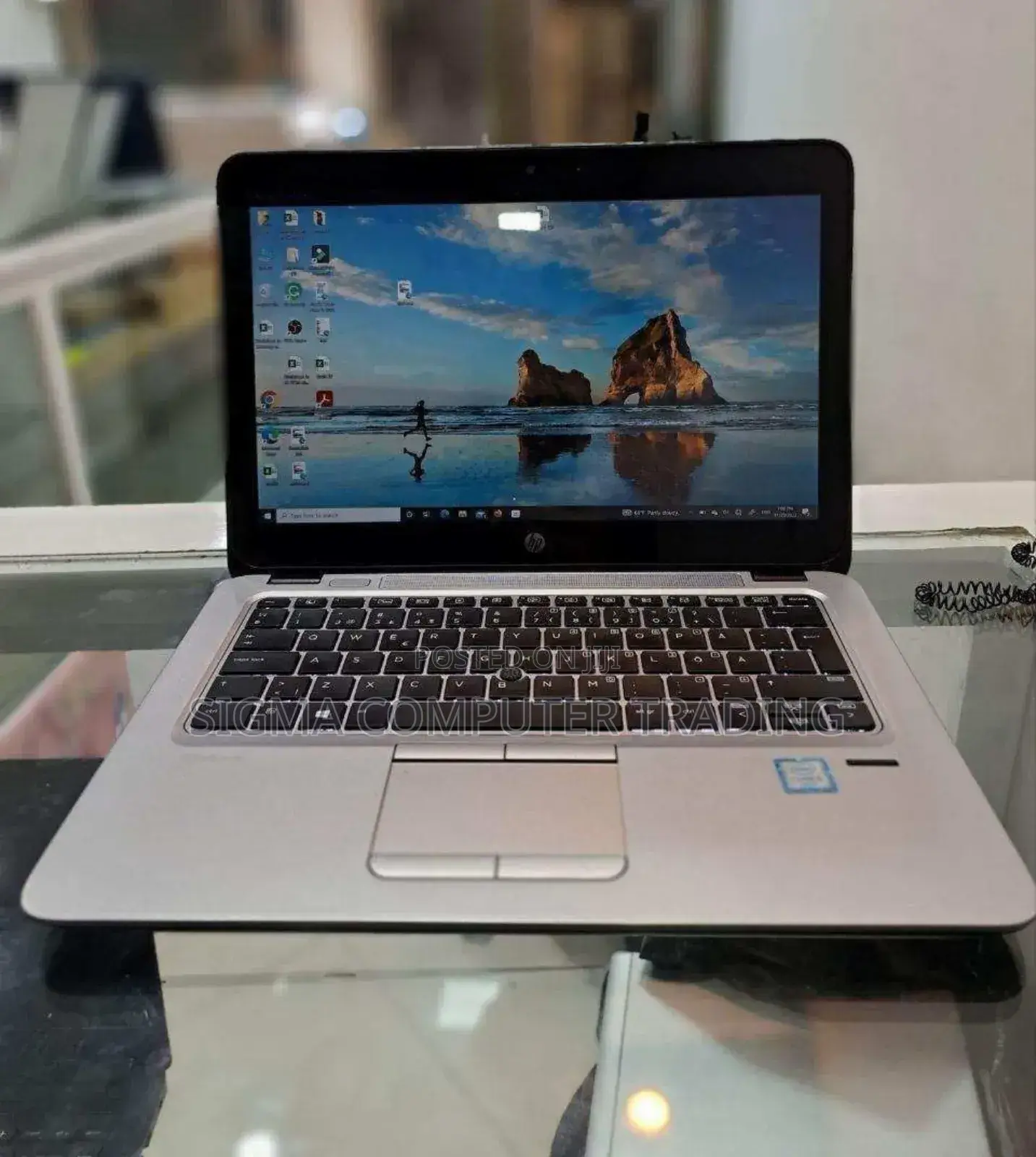 New Laptop HP EliteBook 820 G3 8GB Intel Core I5 SSD 256GB