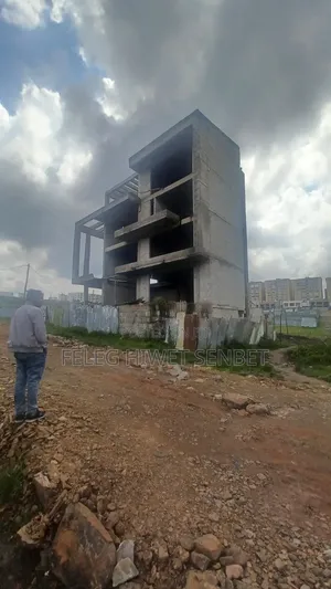 Furnished 6bdrm House in Adis Abeba, Bole for sale