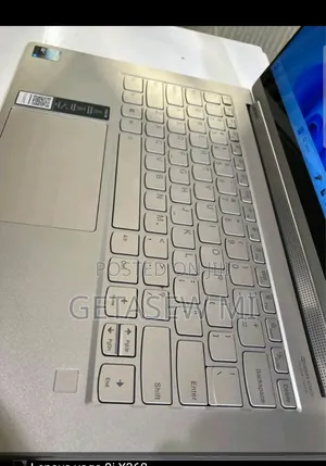 New Laptop Lenovo Yoga 9i 16GB Intel Core I7 SSD 512GB