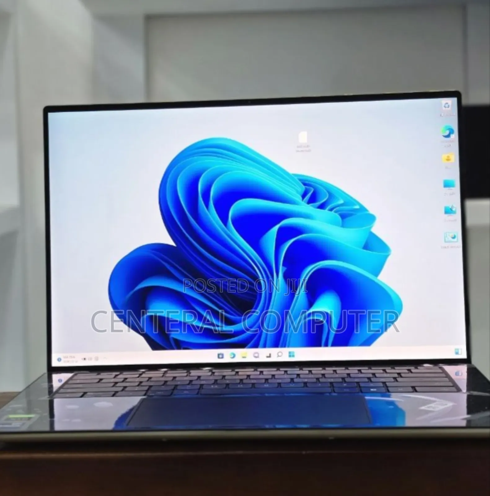 New Laptop Dell XPS 15 32GB Intel Core I9 SSD 2T